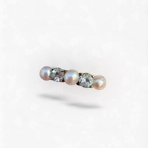 Elegant VINTAGE Pearl and Aquamarine .925 ring size 7